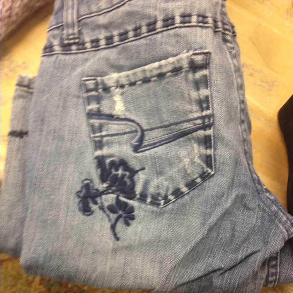 Absolutely perfect unique AE jeans