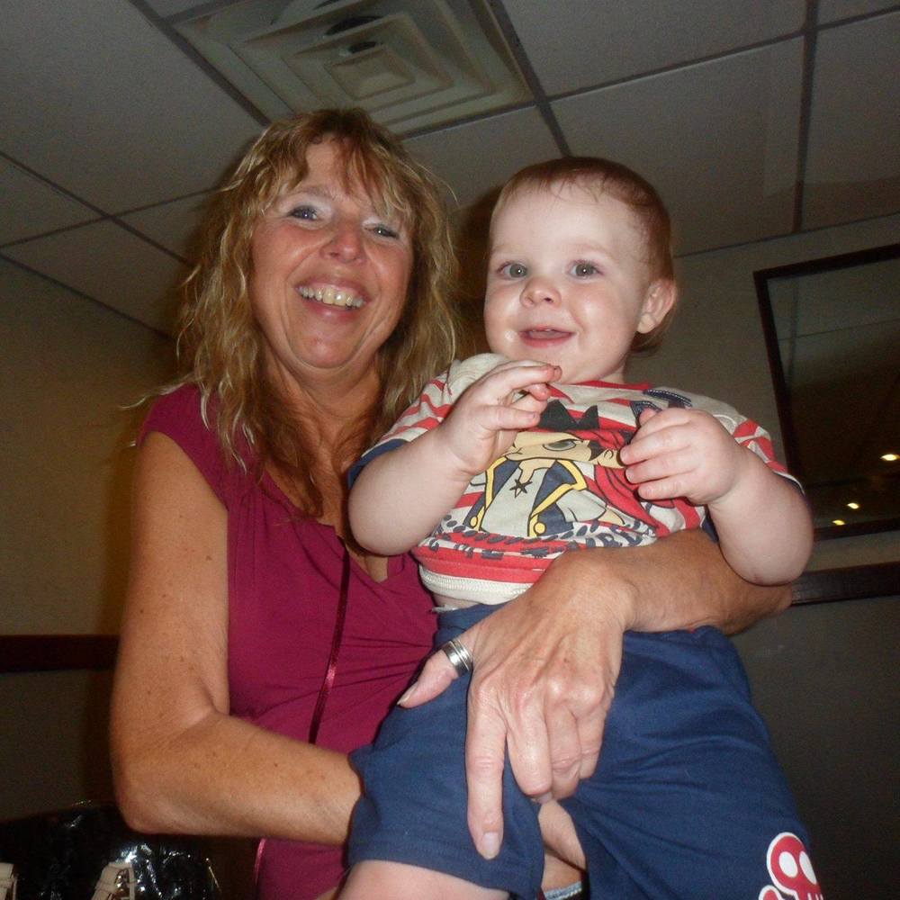 Meet your Posher, Gloria