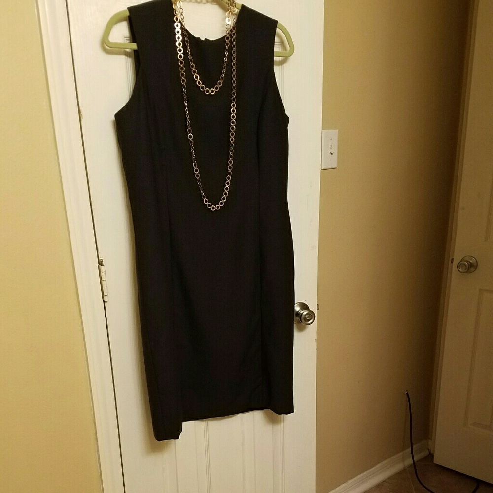 Josephine Chaus Gray dress