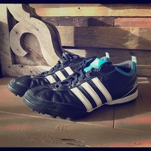 Men's Adidas indoor soccer cleats. ⚽️