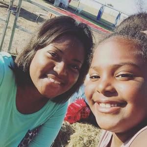 Meet your Posher, Crystal