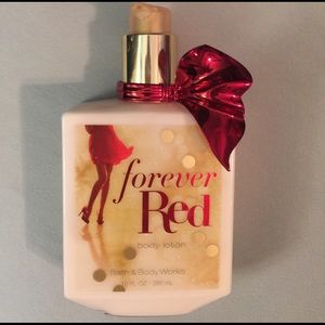 Bath & Body Works 'Forever Red' Body Lotion