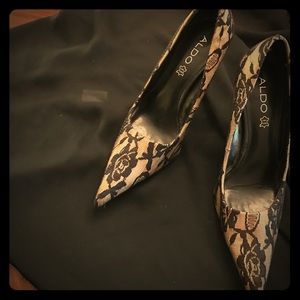 Aldo sexy laced skinny heel