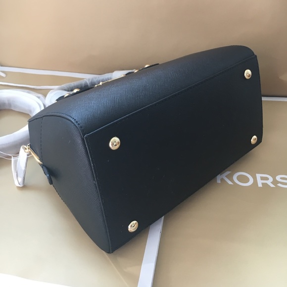 👜👑MK Saffiano satchel👜black - Picture 2 of 7