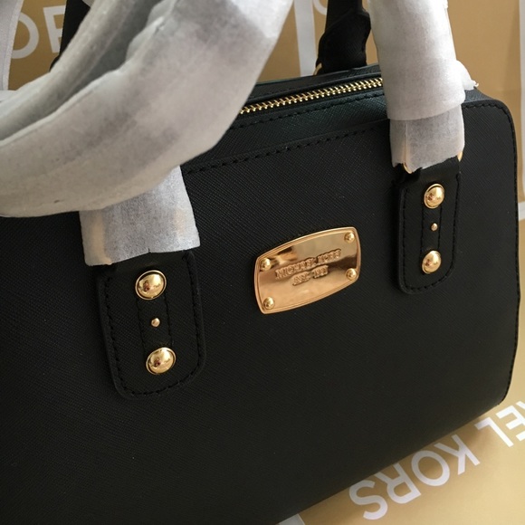👜👑MK Saffiano satchel👜black - Picture 5 of 7