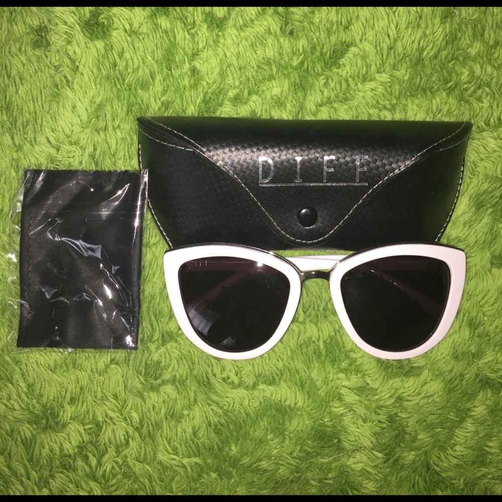 DIFF eyewear Rose frame cat eye glasses