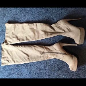 Over the knee grey suede boots size 8