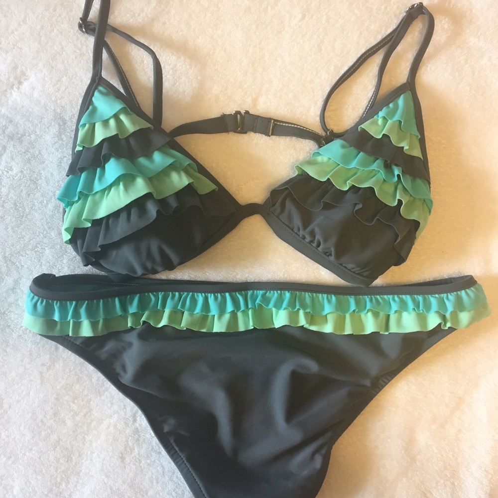 🏝Gray & Green Bikini🏖