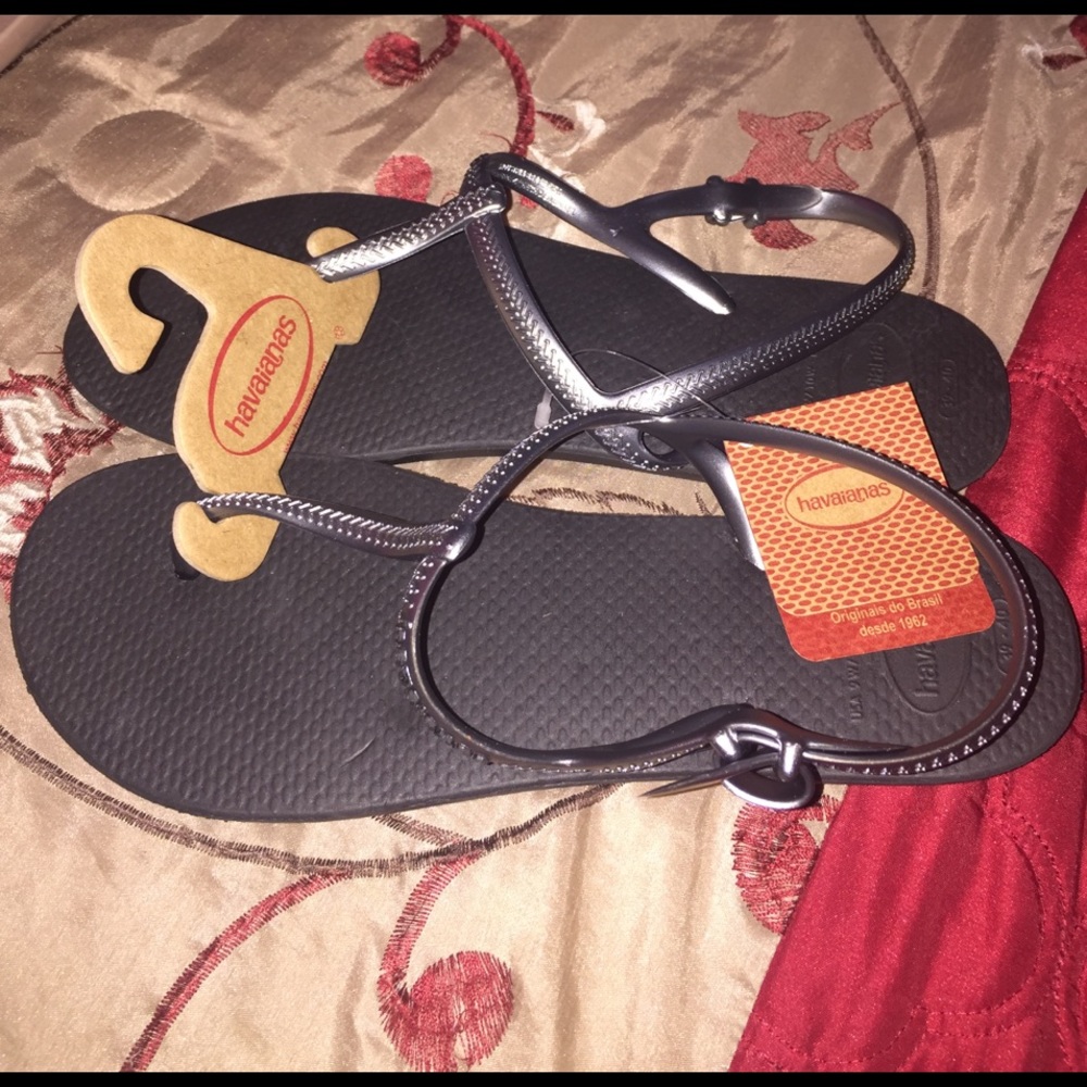 NWT HAVAIANAS SANDALS