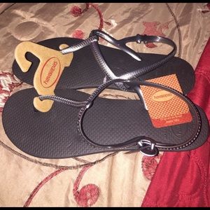 NWT HAVAIANAS SANDALS