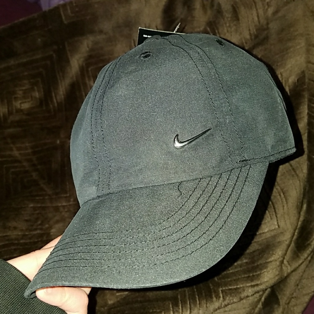 Nike hat nwt