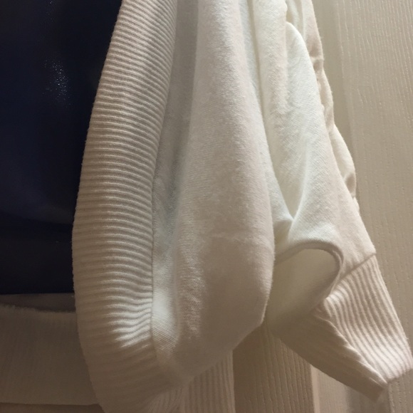 EXPRESS • Open-front Cover-up • M - Picture 3 of 4