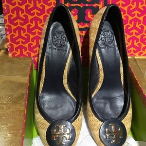 Authentic Tory Burch Sally Raffia Straw Wedge