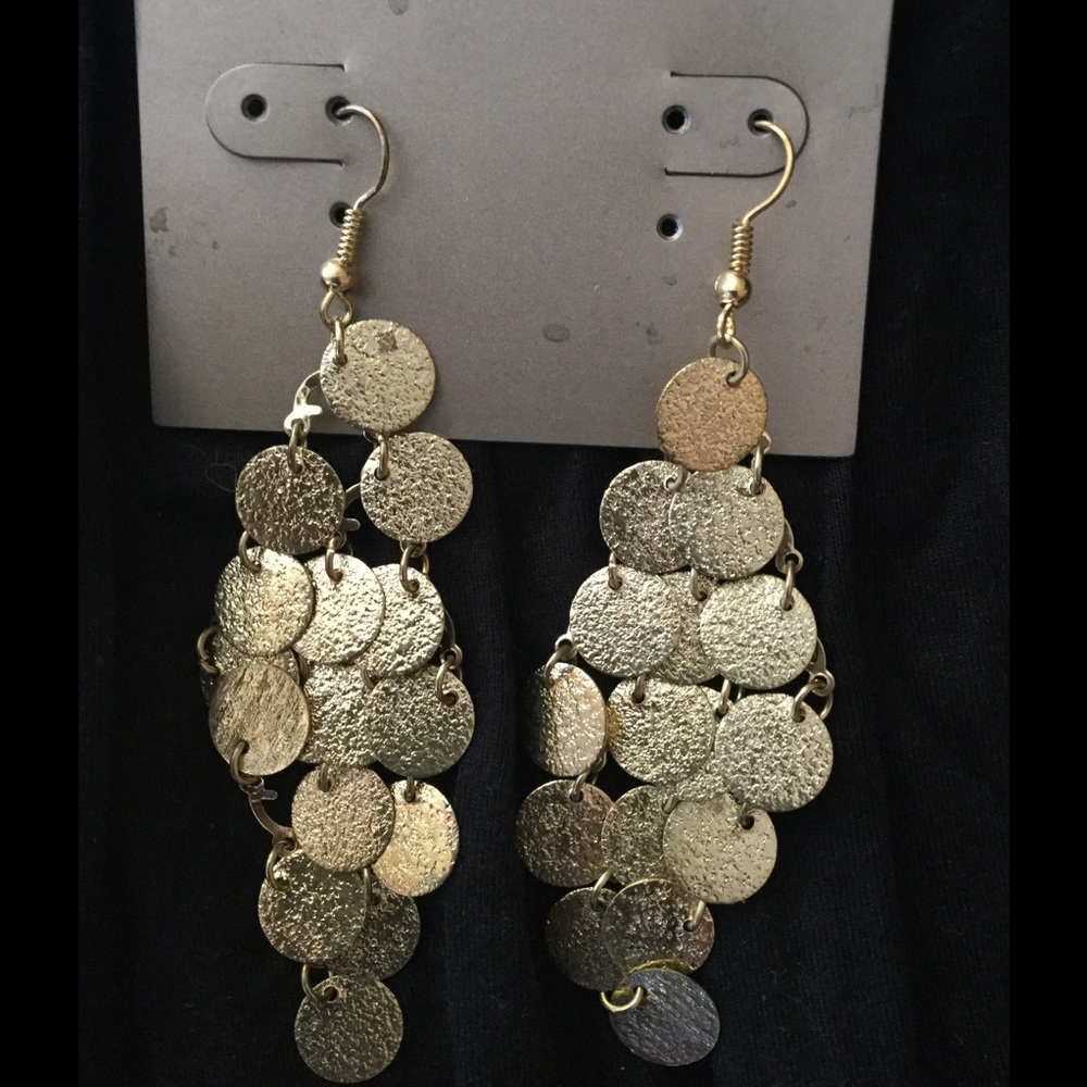 Studio S NWT chandelier earrings!