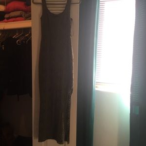 Olive green maxi dress with slit on the slide