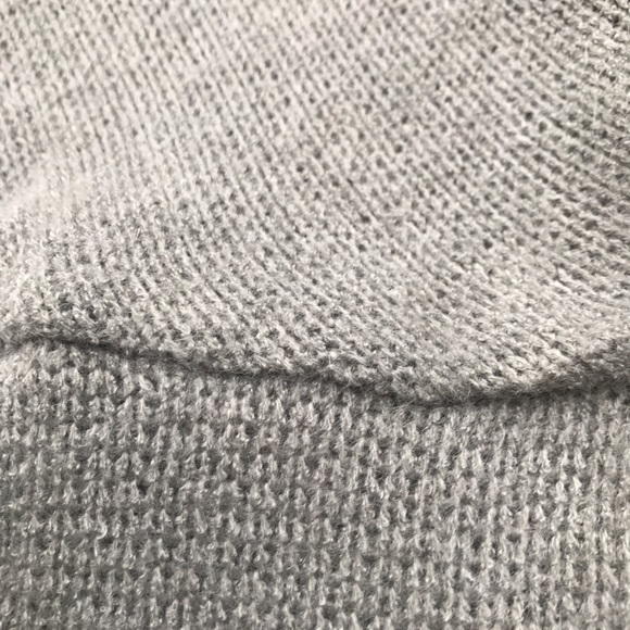 COMING SOON🌷Off the Shoulder top Sweater - Picture 6 of 8