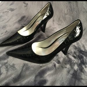 Nine West black heels