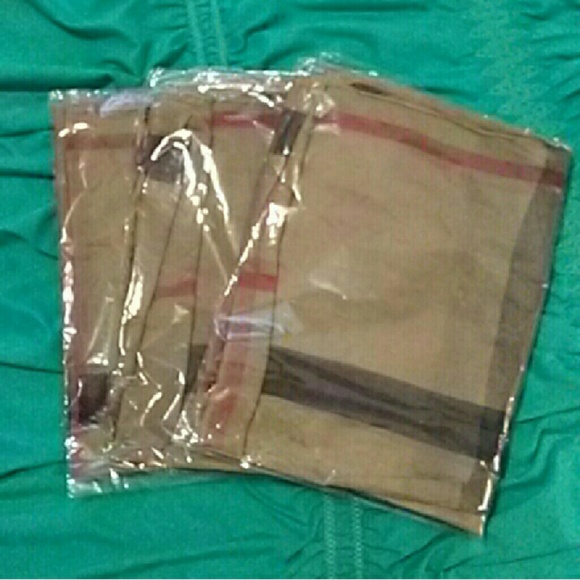 Last One!! Khaki Plaid Scarf - Picture 2 of 2