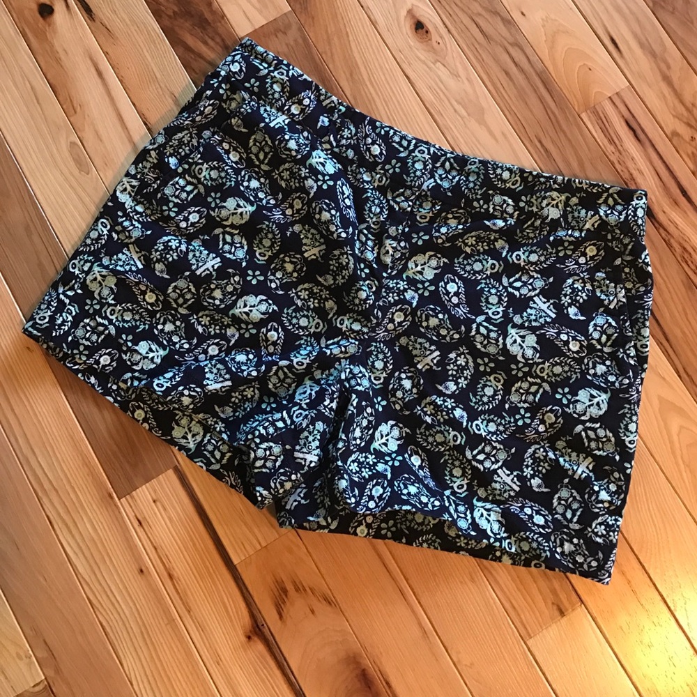 EUC Loft Paisley Print Shorts