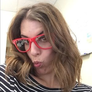 Meet your Posher, Adriana