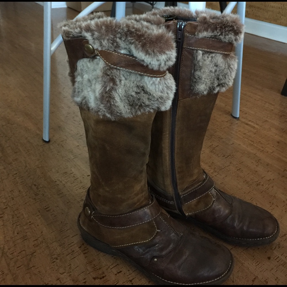 Leather boots
