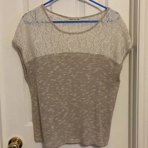 Knitted blouse with gold threading.