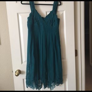 Gorgeous Antonio Melani formal light weight gown