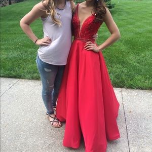 ❌SOLD❌ Red Sherri hill ball gown prom dress
