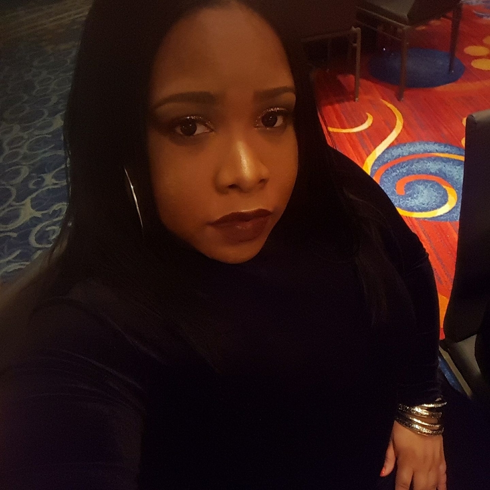 Meet your Posher, Kelli