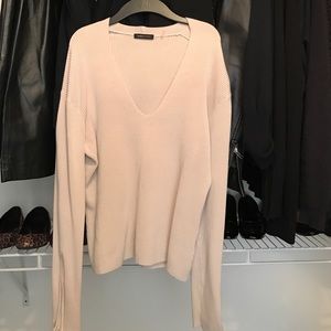 BCBGMAXAZRIA Oatmeal v-neck sweater