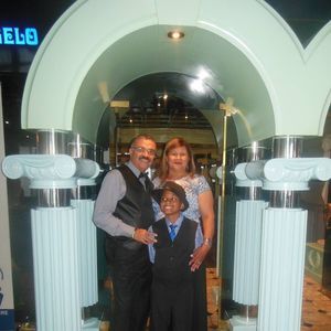 Meet your Posher, Gela