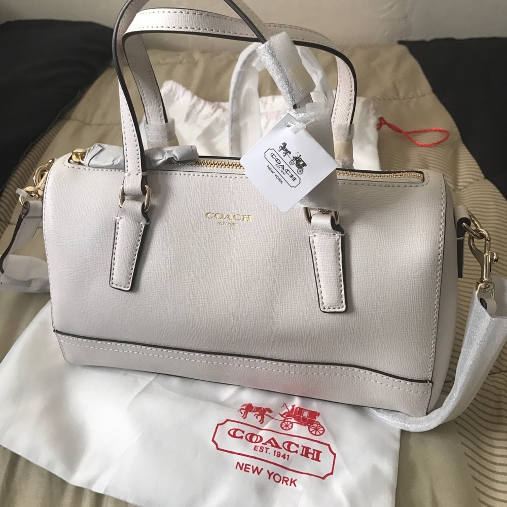 SOLD‼️ Authentic Coach Satchel