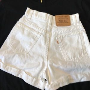 Vintage High waisted Levi's