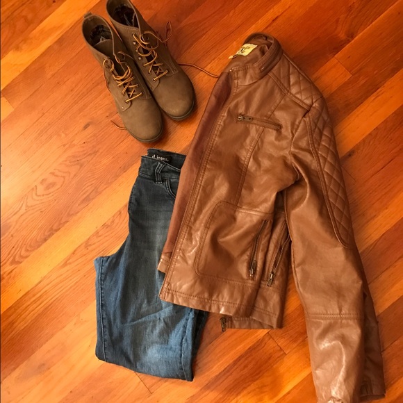 Brown leather jacket - Picture 1 of 3