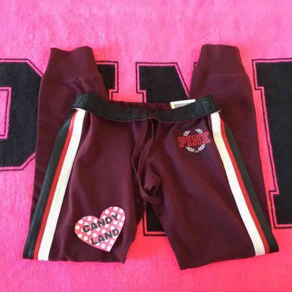 🆕NWT VS PINK Limited Edition gym pants - Picture 2 of 2