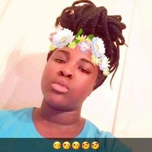 Meet your Posher, Moe