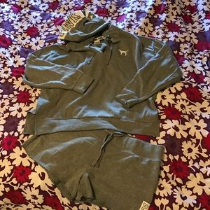 PINK Raw Edge short & Hoodie