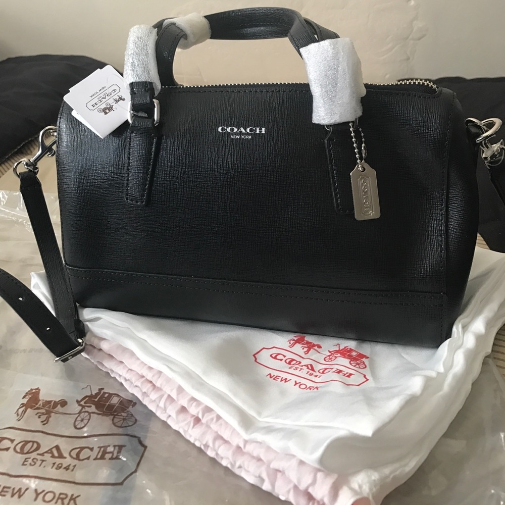 SOLD‼️ Authentic Coach Satchel