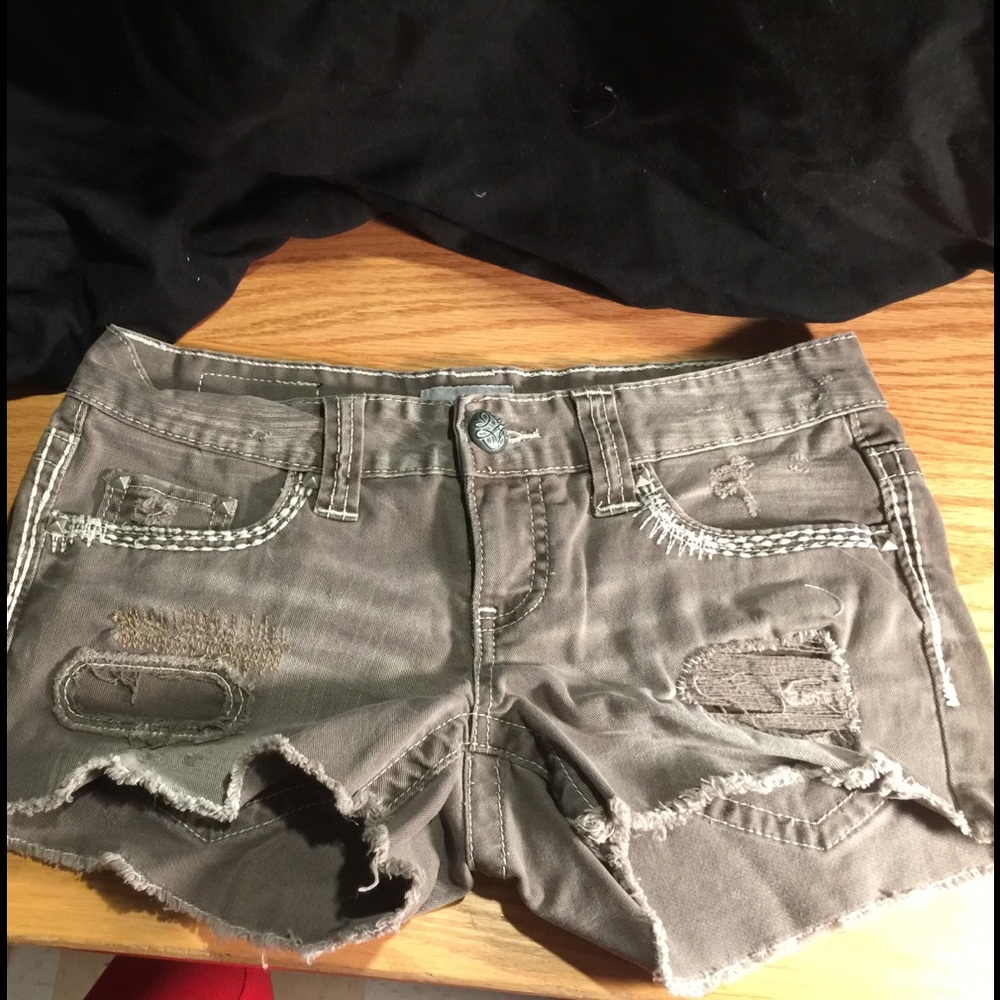 CAPRICORN gray denim patches DISTRESSED size 4