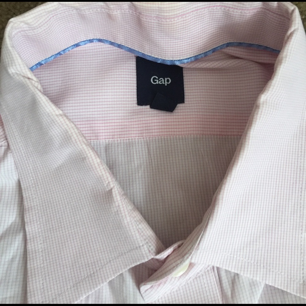 GAP button down - Picture 2 of 3