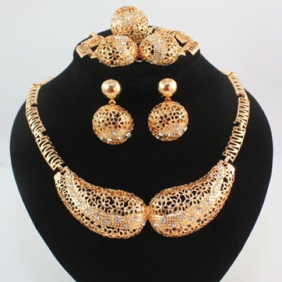 Plated gold necklace set - Picture 1 of 1