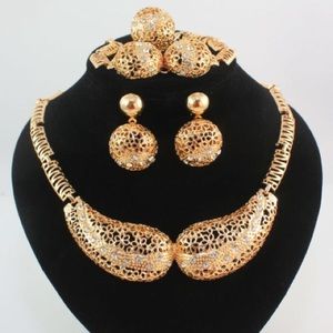 Plated gold necklace set