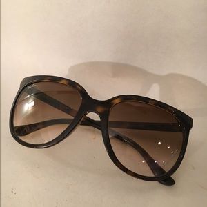 Ray-Ban RB4126 710/51 Cats1000