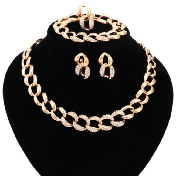 18K Gold Plated set - Picture 1 of 1