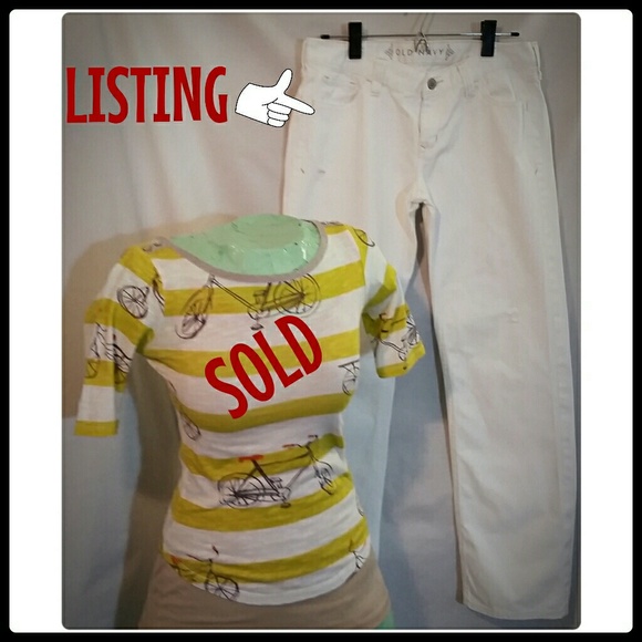 Old Navy White Distressed Boyfriend Jeans - Picture 4 of 5