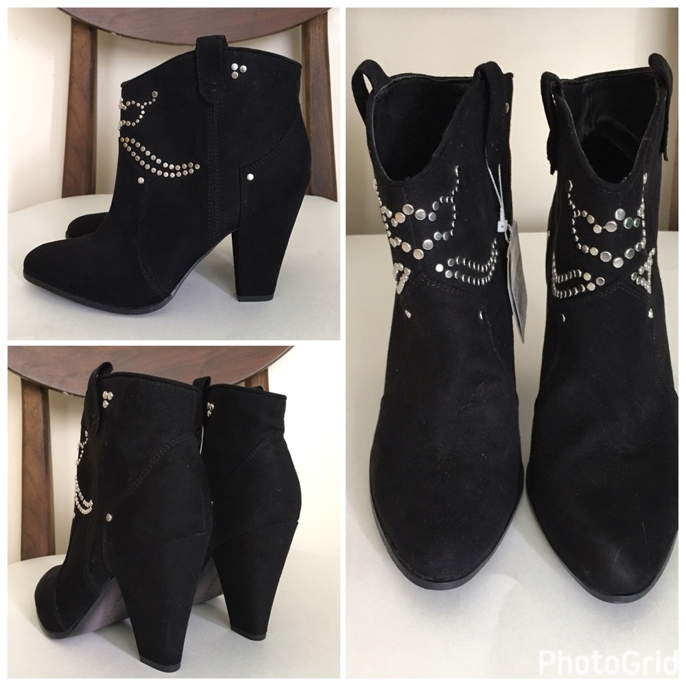 Zara black ankle boots w/ silver grommets size 6.5