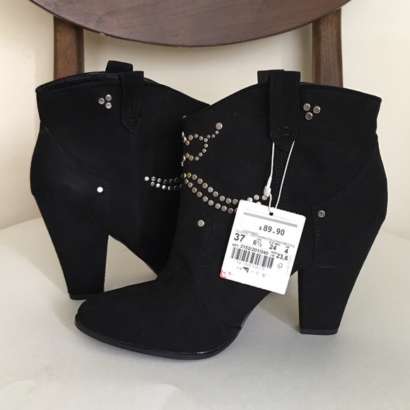 Zara black ankle boots w/ silver grommets size 6.5 - Picture 4 of 4