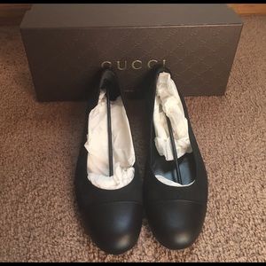 BRAND NEW IN BOX GUCCI MONOGRAM CAP TOE FLATS