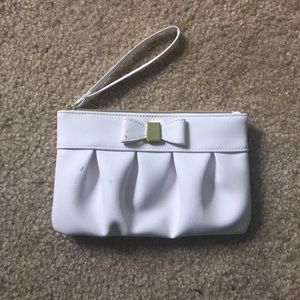 White pocket book purse