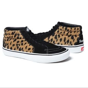 Supreme X Vans Velver Leopard Sk8-Mid Pro